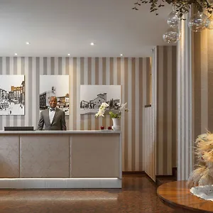 **** Hotel Re Enzo Italia